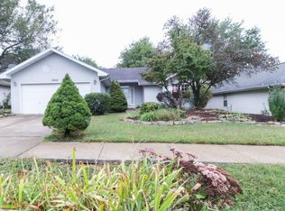 2924 E Hawkins St, Springfield, MO 65804