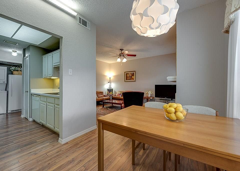 1st image of 3627 W Northgate Dr #134