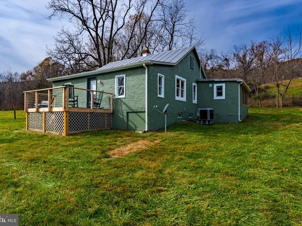 1528 Gooney Manor Loop, Browntown, VA 22610