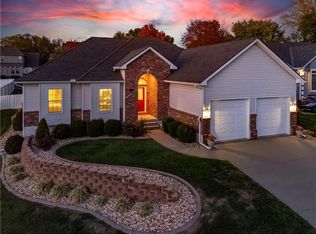 1511 NE Craigievar Ct, Blue Springs, MO 64014