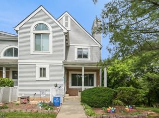 33 Whitehall Ct, Hillsborough, NJ 08844