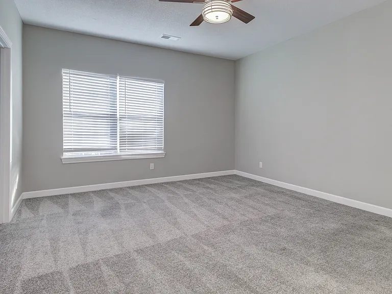 3859 S Thompson St — Photo 8