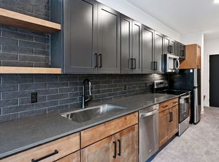 Urbane424 Apartments, Burlington, IA 52601