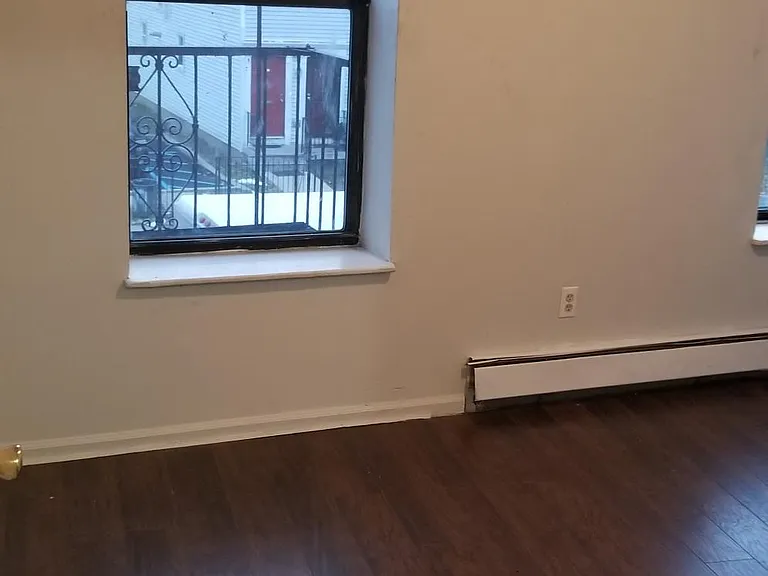 520 Ocean Ave — Photo 5
