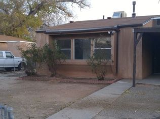 133 Sunset Rd SW, Albuquerque, NM 87105
