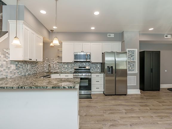 5th image of 3706 3rd St