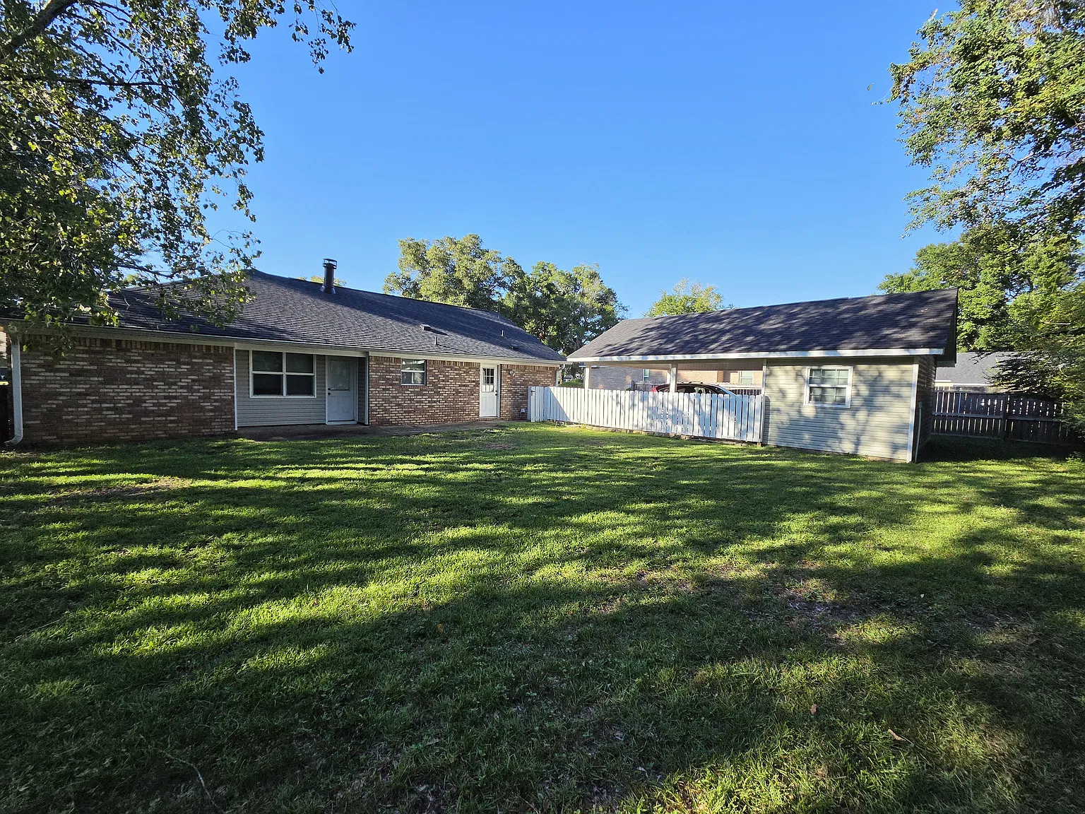 3 bed, 1583 sqft, $1,600 — Photo 3