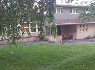 2011 Round Top Rd, Montoursville, PA 17754