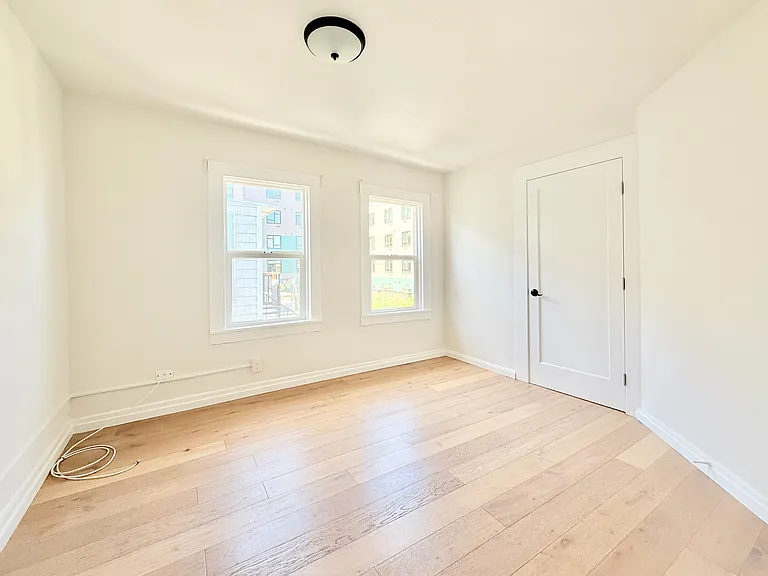 3827 West St #A — Photo 28