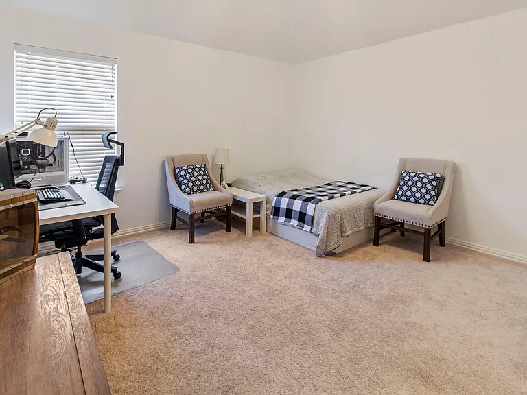 3705 Glenshannon Ln — Photo 19