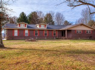 1510 Taylor Place Rd, Jamestown, TN 38556