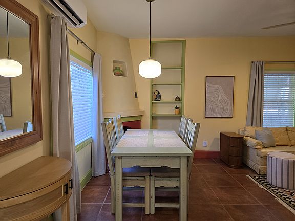 4th image of 619 N Jerrie Ave