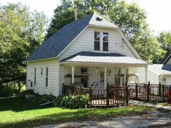 712 10th Ave, Wellman, IA 52356