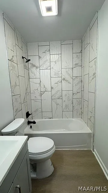 2 bed, 1.0 bath, 800 sqft, $900 — Photo 4