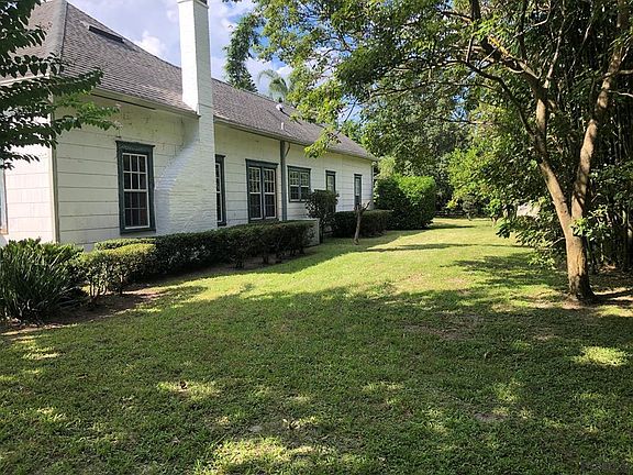 2nd image of 5729 La Belle St