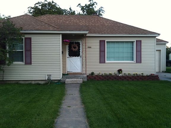 2nd image of 986 12th St