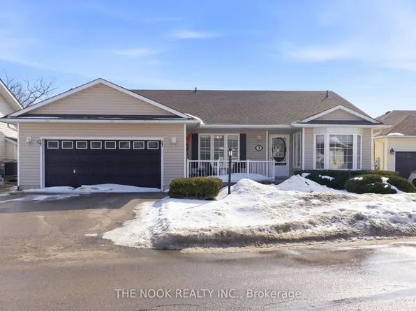 3 Birch Tree Ln, Clarington, ON L1B 1P2