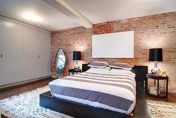 Sold by City Connections Realty | media 14