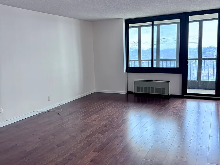 300 Winston Dr #702 — Photo 6