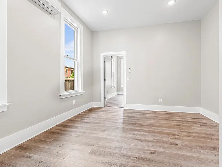 813 Washington Ave #1 — Photo 9