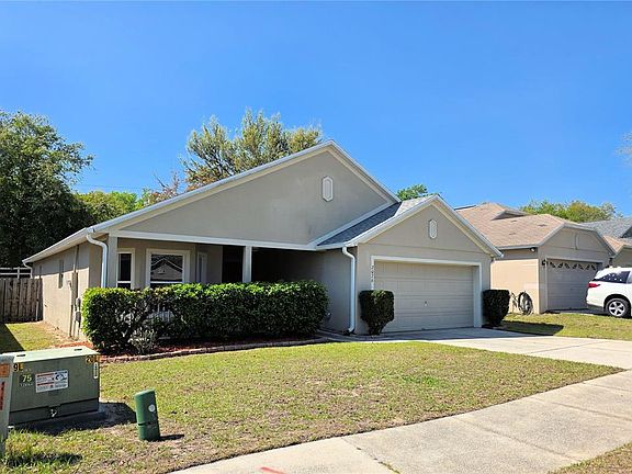 4th image of 2076 Newtown Rd