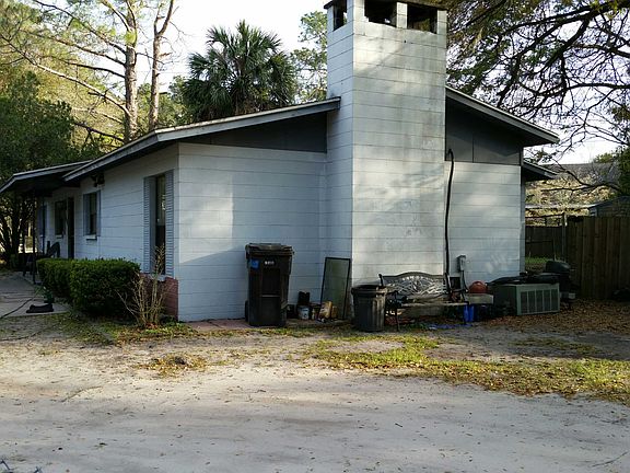 3rd image of 1415 NE 28th Ave