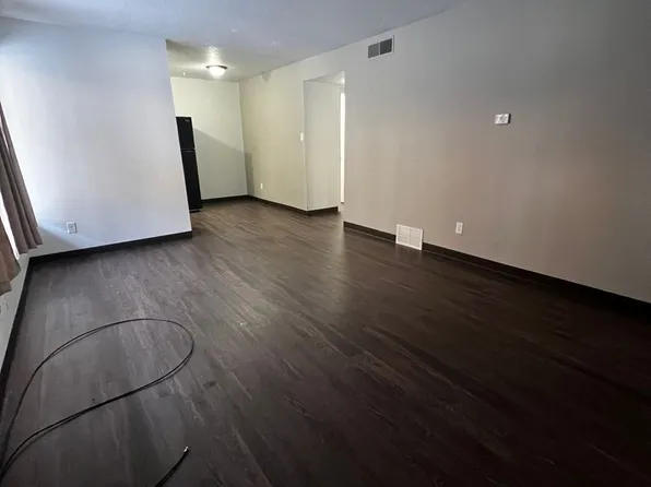 Knollridge Garden Apartments