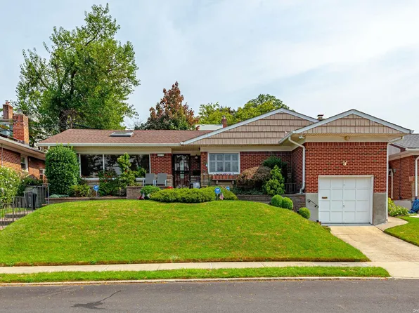 219-57 Stewart Road, Hollis Hills, NY 11427