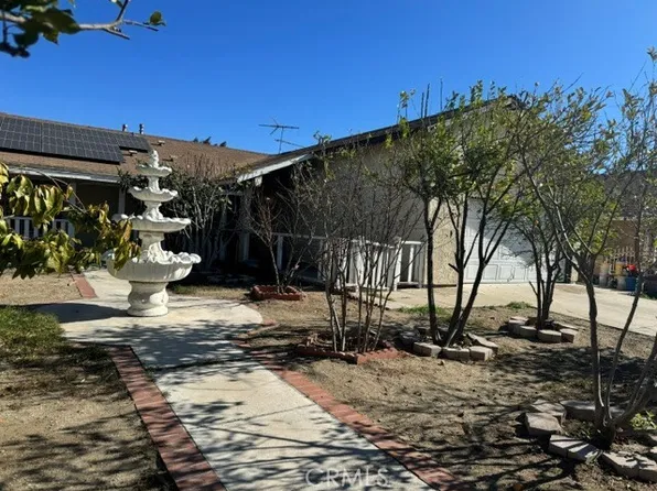 9965 Ironwood Ct, Fontana, CA 92335