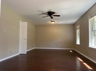 3822 Sam Peck Rd, Little Rock, AR 72223