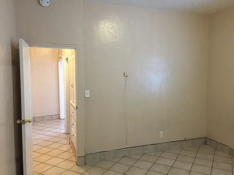 8605 Cypress Ave #3 — Photo 10