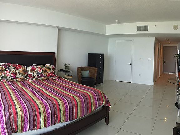 2nd image of 1750 N Bayshore Dr APT 5208