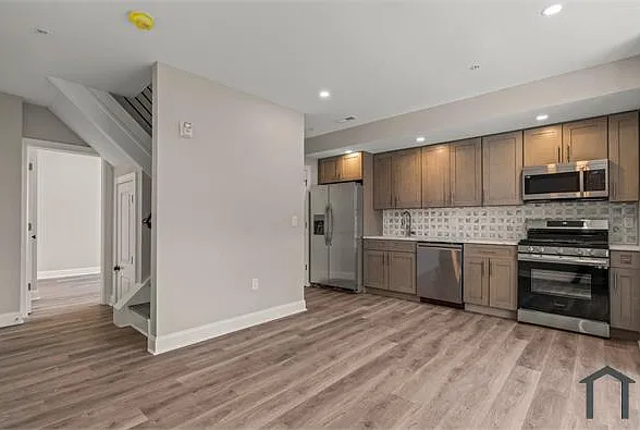 818 Diamond St #D — Photo 12