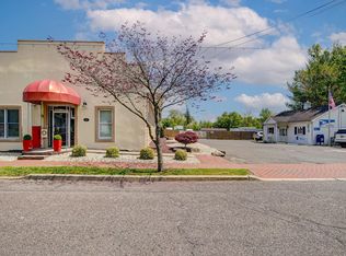 37 S Main St, Windsor, NJ 08561