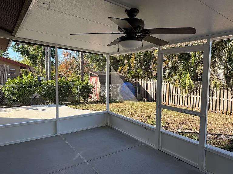 144 Christie Ave — Photo 20