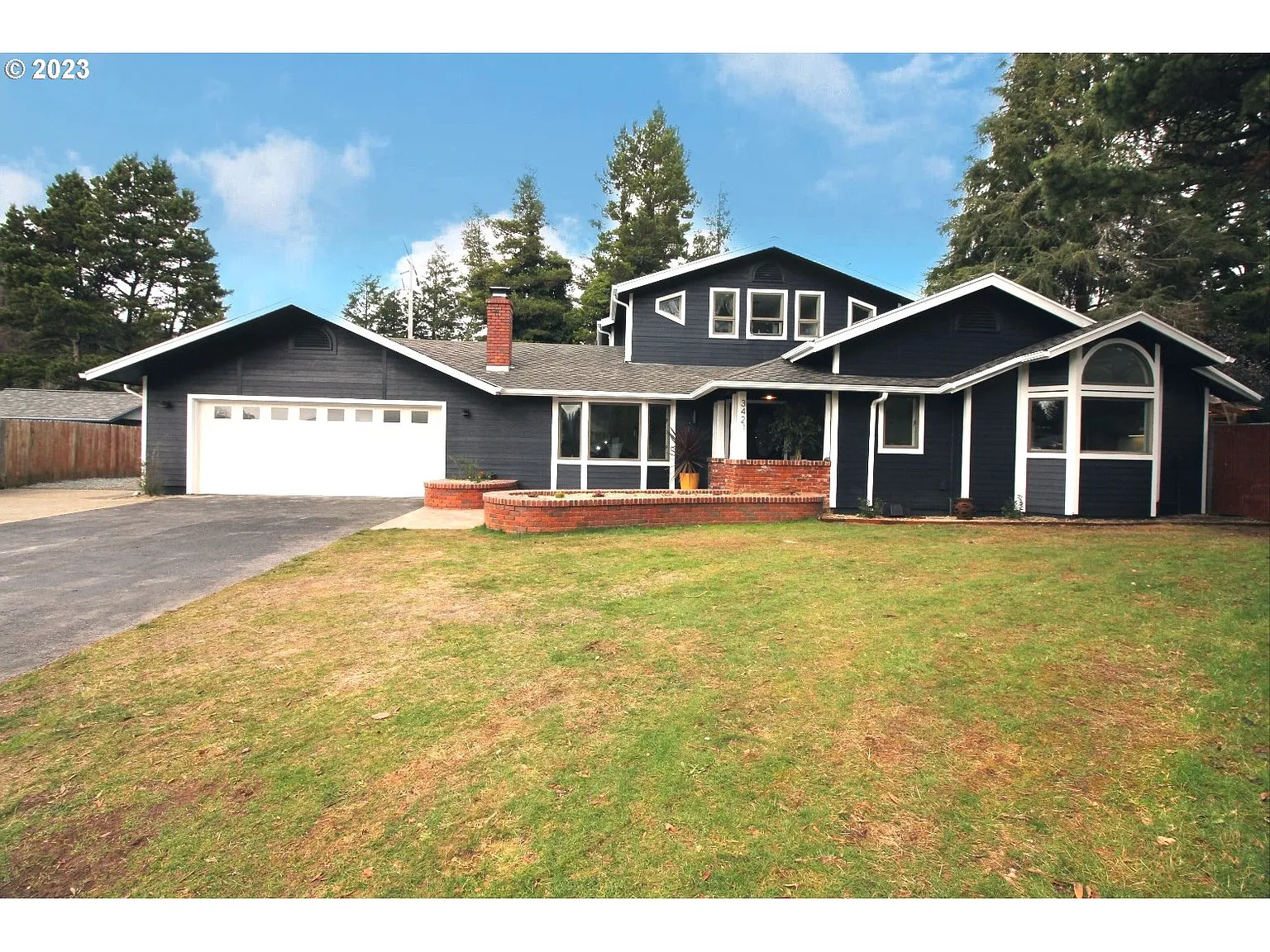 3421 Scott Ct photo 1