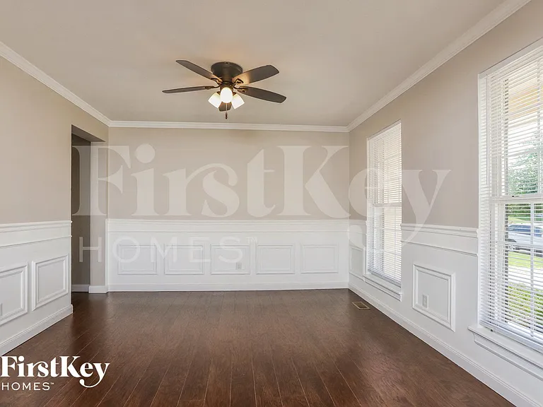 7796 Boatside Dr — Photo 5