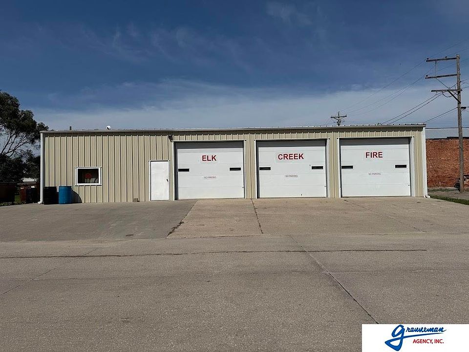 1st image of 350 Elk St