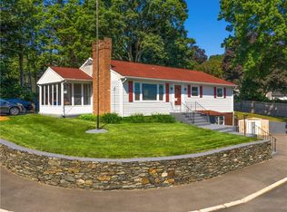 36 Circuit Dr, Cumberland, RI 02864