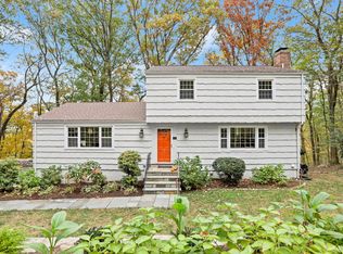 64 Oak Ledge Ln, Wilton, CT 06897