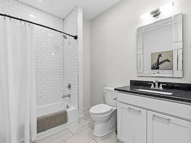 1240 2nd Ave S #10 — Photo 8