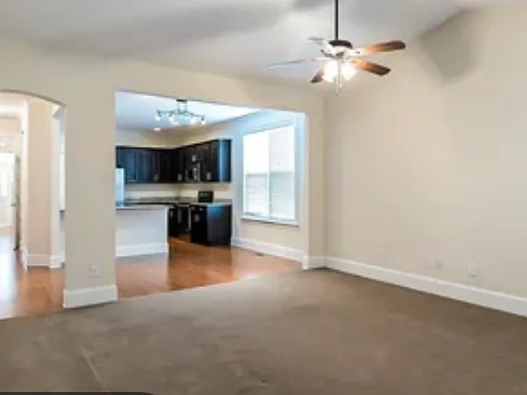 102 Fine Ln — Photo 11