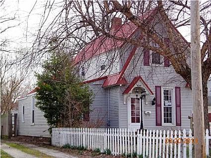 1st image of 634 S Harlan Ave