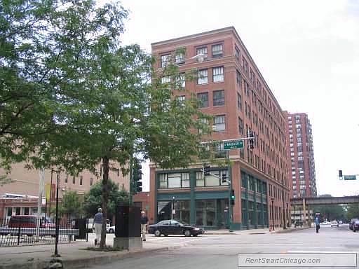 1st image of 900 S Wabash Ave APT 305