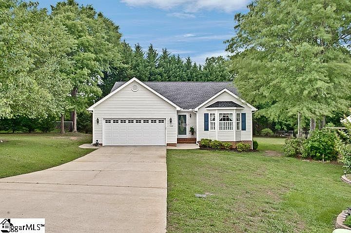 1st image of 122 Meadow Hill Way