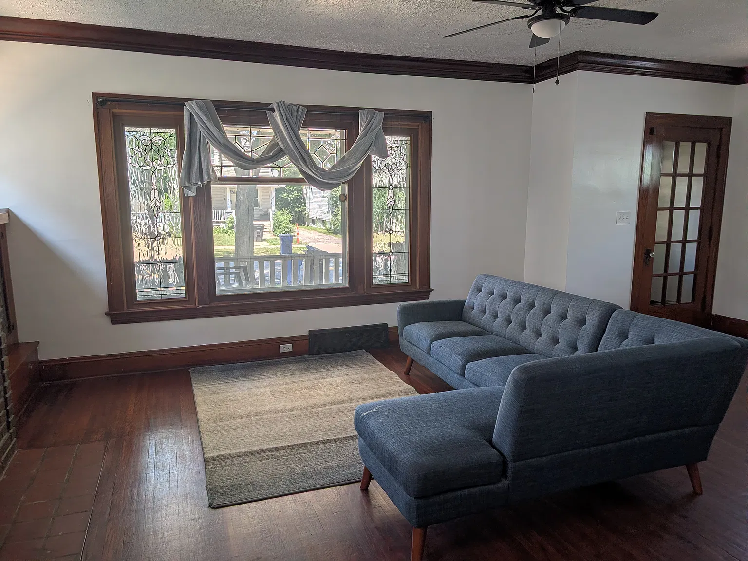 4 bed, 1943 sqft, $2,000 — Photo 2
