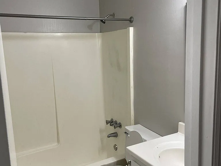 6855 Oakland Dr — Photo 26