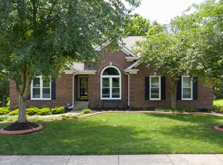 1309 Crosstimbers Dr, Louisville, KY 40245