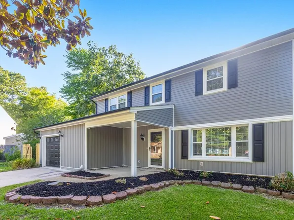 2524 Olympic Ct, Virginia Beach, VA 23453