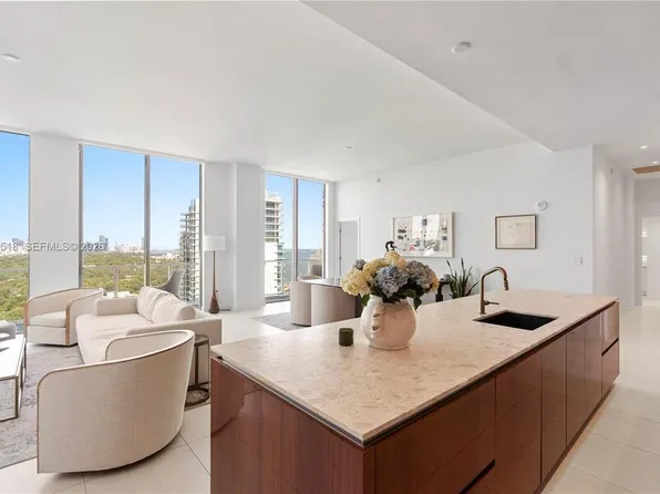 2678 Tigertail Ave, Miami, FL